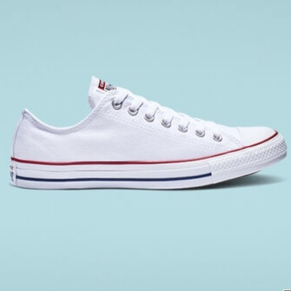 Low top white converse